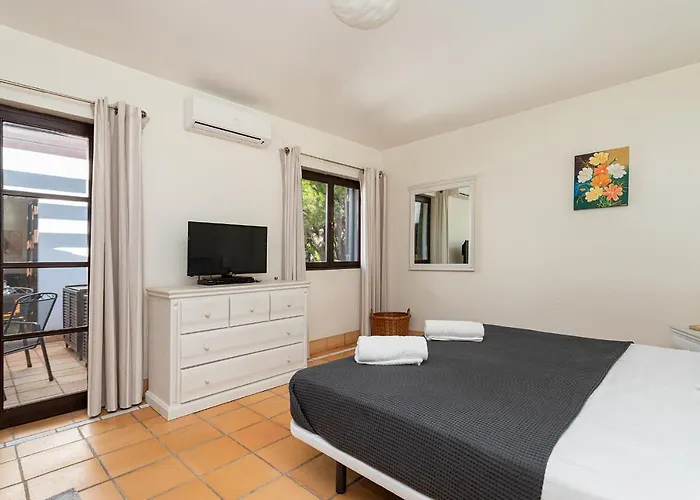Algarve Luxury Experience - Situated Within The Pinecliffs Resort